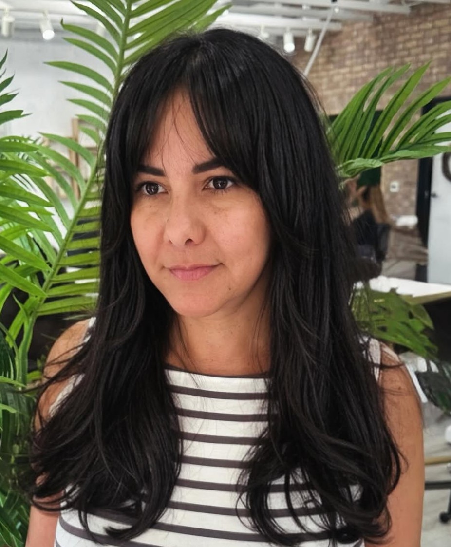 Face-Framing Bangs to Look Younger