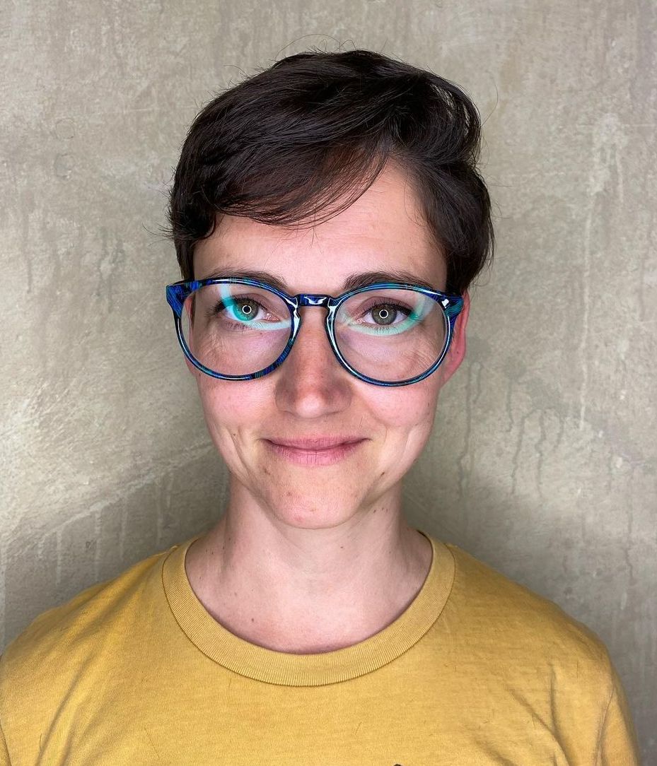 Side-Parted Pixie for Long Face Shape Blowout Pixie Style for Women with Glasses