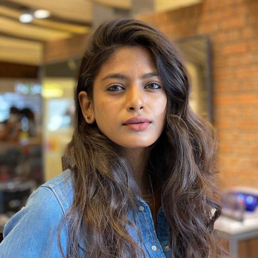 Side-Swept Hairstyles