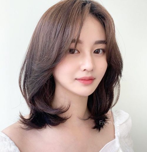 Asian Collarbone Cut with Facial Framing
