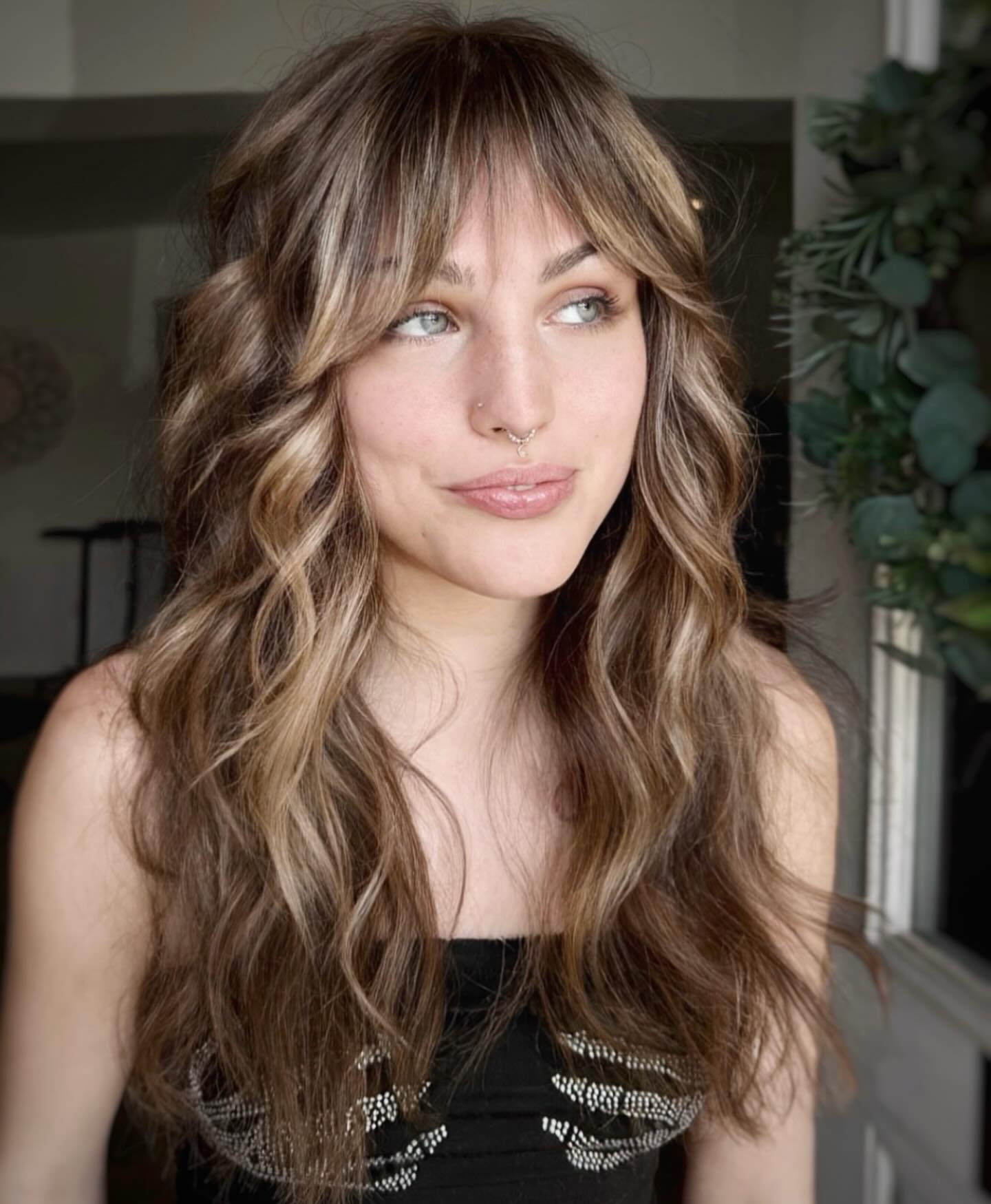 Curved and Straight Bangs