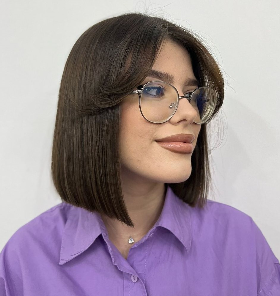 Pin Straight Blunt Bob with Flipped Out Curtains