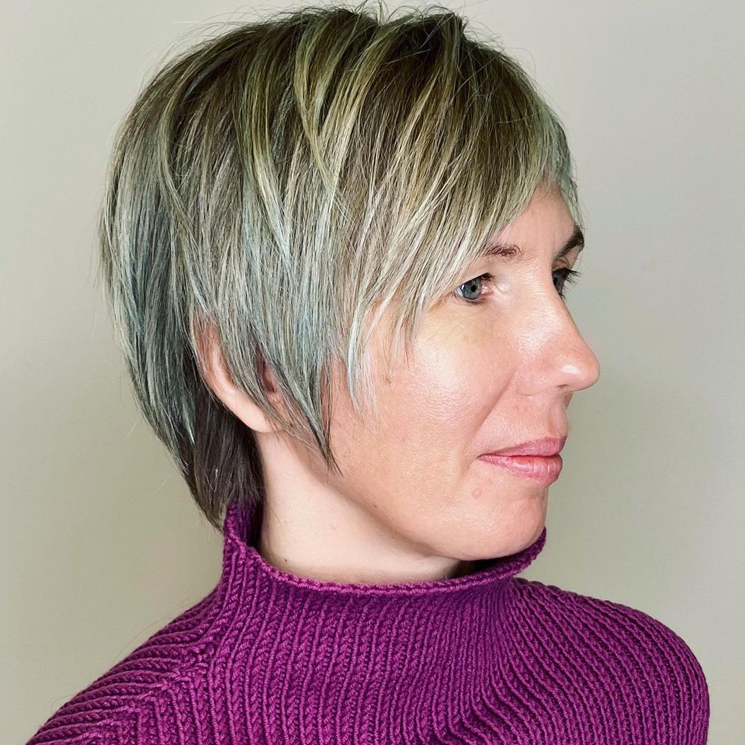 Long Pixie Style with Blonde Highlights Pixie Bob with Blonde Highlights for Thin Straight Hair