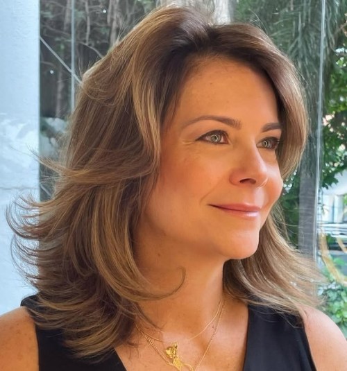 Medium Hair with Butterly Layers