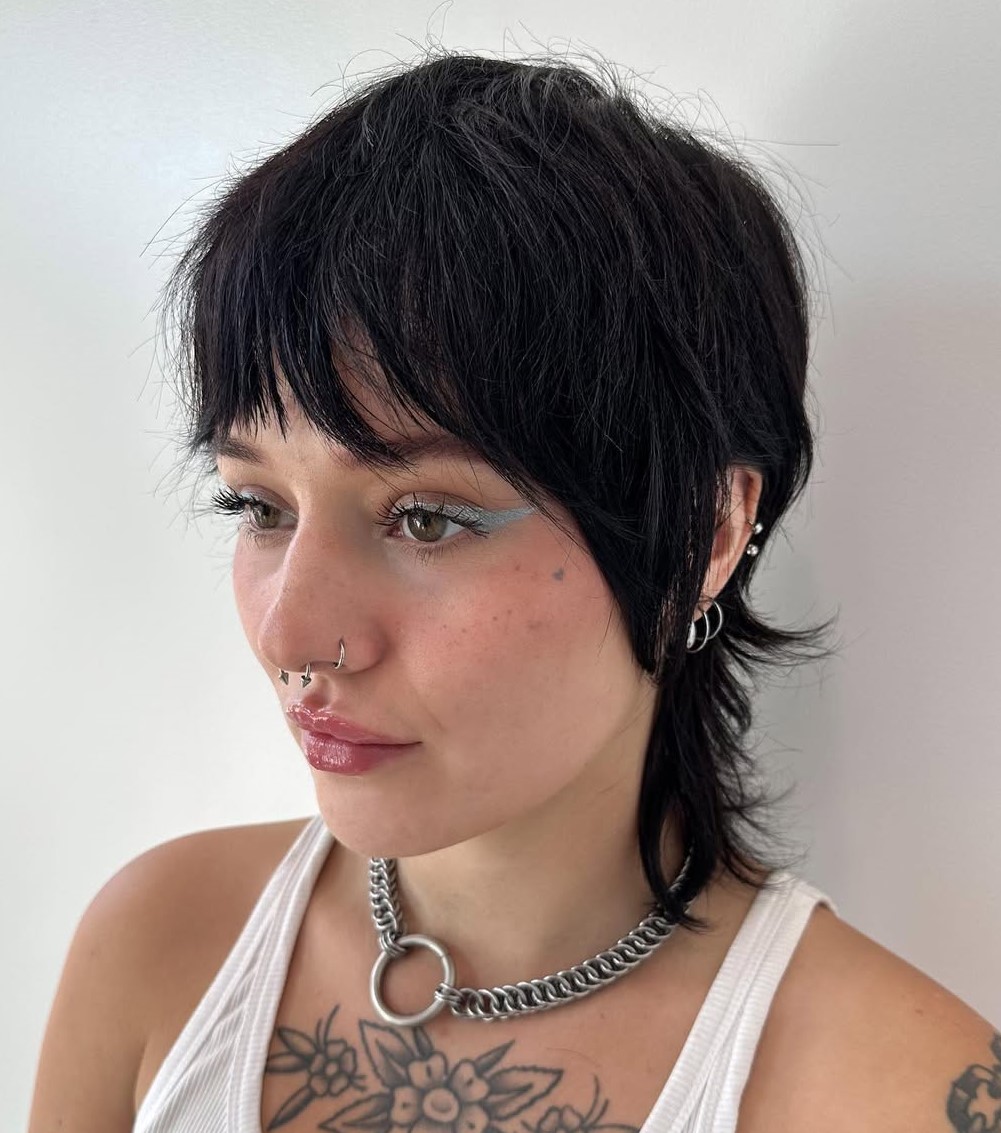 Female Short Razored Mullet