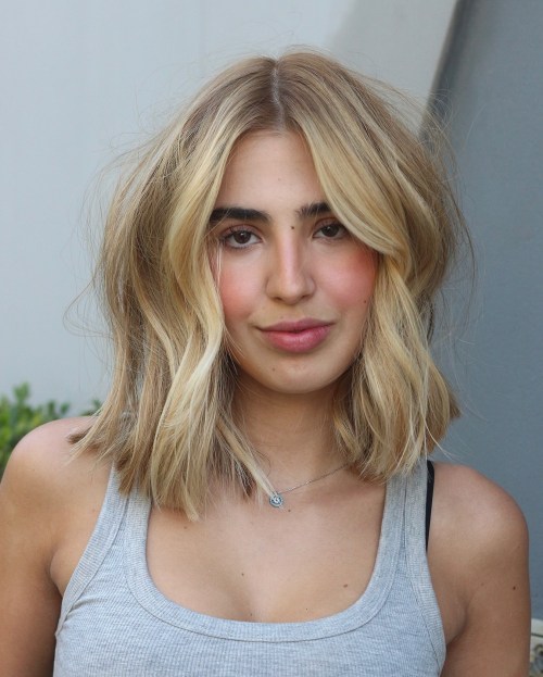 Choppy Collarbone Blonde Lob Hairstyle