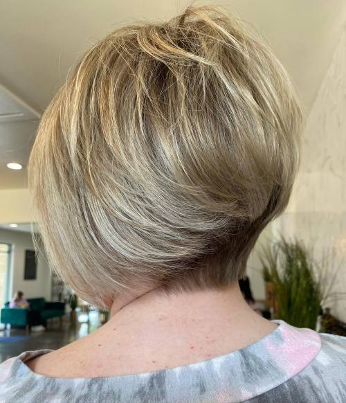 Stacked Bixie with Crown Feathering