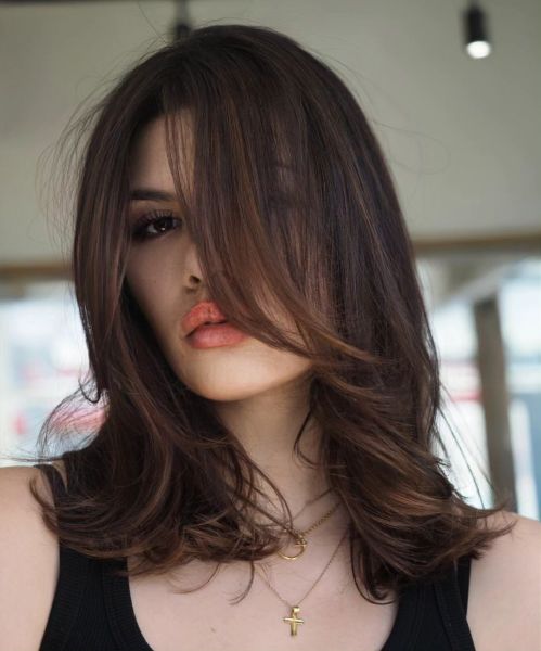 Chic Mid Length Expensive Brown Hair