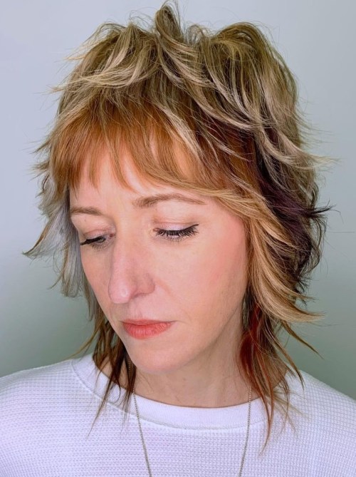 Mullet Wolf Haircut with Shaggy Bangs Razored Wolf Cut Hair Style