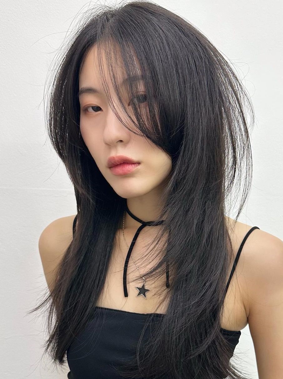 Layered Cut with Curtain Bangs for Straight Hair Long Straight Layered Hair with Curtain Bangs